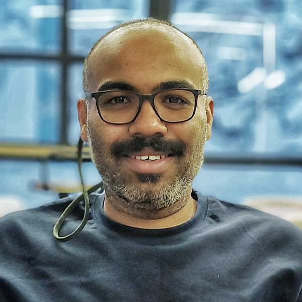یونس دهقانی